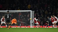 Arsenal tampil mengecewakan pada laga ini. Tim tuan rumah tertinggal 0-1 oleh gol Bernardo Silva di menit ke-15. Foto: Tony OBrien/Action Images via Reuters