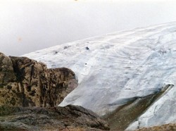 Satu Lagi Es Abadi di Papua