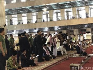 Salat Jumat di Istiqlal, Jokowi: Saya Kangen Salat Jumat di Istiqlal, Jokowi: Saya Kangen