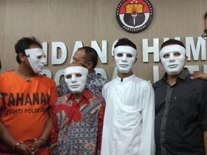 Polisi Tangkap 4 Penyebar Hoax Isu Penyerangan Kiai