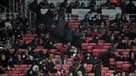 Kursi-Kursi Kosong di Emirates Jadi Saksi Kekalahan Telak Arsenal