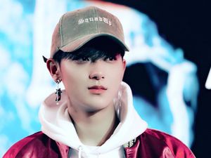 Huang Zitao eks EXO Berduka, Ayahnya Meninggal Dunia Huang Zitao eks EXO Berduka, Ayahnya Meninggal Dunia