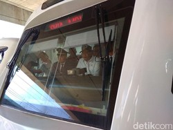 Tertinggal Pesawat karena Kereta Bandara Mati, Ada Asuransinya?
