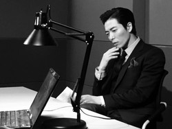 Demi Drama Musikal, Kim Jae Wook Bekerja di Bar Transgender
