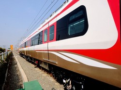 Asyik! Juni Nanti, Warga Jakarta Sudah Bisa Lihat LRT Lalu-lalang