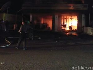 Minimarket di Magetan Terbakar, Sempat Terdengar Ledakan