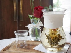 Sensasi Rasa Teh Buah, Teh Bunga dan Teh Susu yang Punya Khasiat