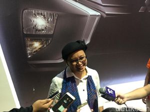 Bagi Menteri Luar Negeri Bermusik dan Berdiplomasi Sama Asyiknya! Bagi Menteri Luar Negeri Bermusik dan Berdiplomasi Sama Asyiknya!