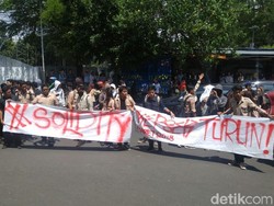 Siswa SMAN 1 Semarang Aksi Solidaritas 2 Rekannya yang Dikeluarkan