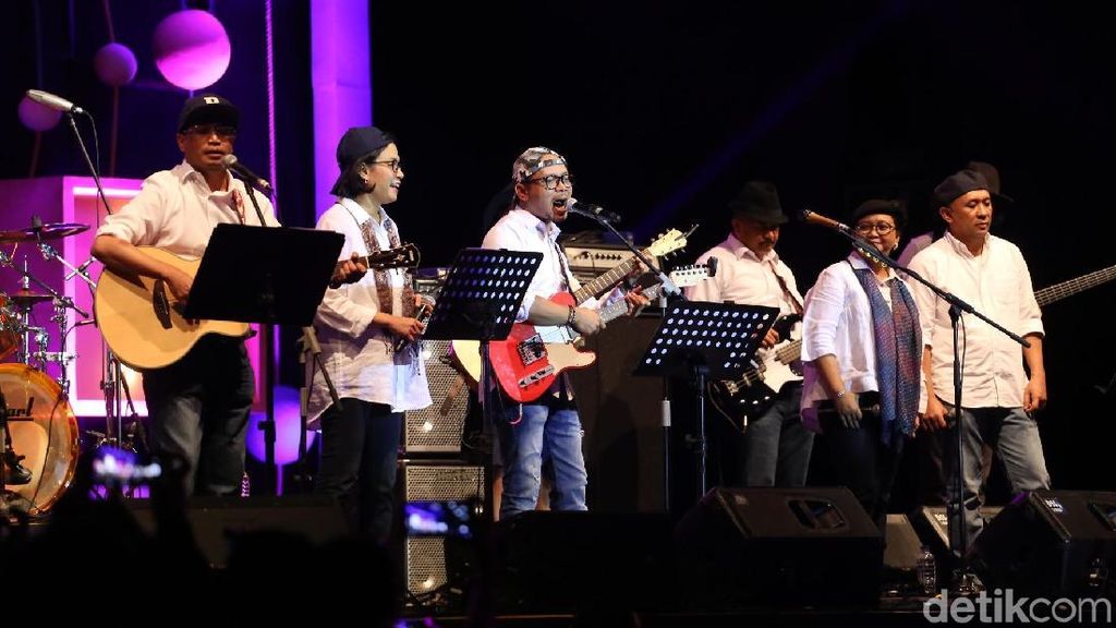 Aksi Elek Yo Band Bikin Kagum Penonton BNI Java Jazz 2018 Aksi Elek Yo Band Bikin Kagum Penonton BNI Java Jazz 2018