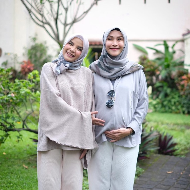 Baju Ibu Hamil Hijab