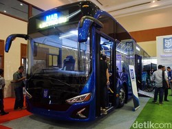 Isu  Bus Listrik Pakai Genset, Ini Penjelasan MAB