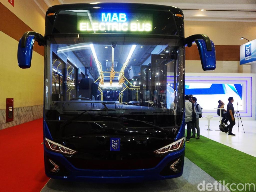 Resmi! Moeldoko Launching dan Produksi Bus Tenaga Listrik di Demak Resmi! Moeldoko Launching dan Produksi Bus Tenaga Listrik di Demak
