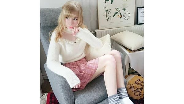 Foto: Lucia, Boneka Hidup Tanpa Oplas yang Diejek sebagai Simbol Seks