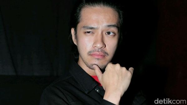 Bermain Film dengan Aura Kasih, Morgan Oey Baper!