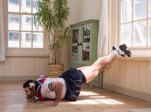 Foto: Olahraganya Ladybeard, Pegulat Pria Kekar yang Gemar Pakai Gaun