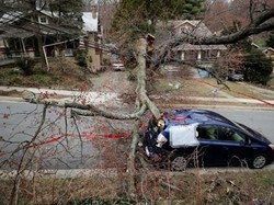 Badai di Pantai Timur AS Tewaskan 5 Orang, Ribuan Penerbangan Batal