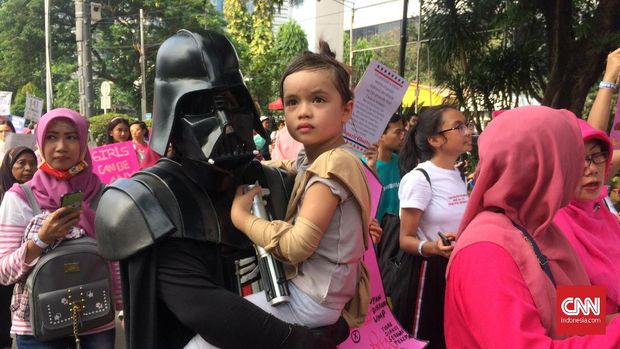 Salah satu peserta aksi Women's March mengenakan kostum Star Wars.