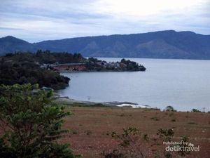 Cerita Pulau Samosir dan Danau Toba, Kisah Legenda Ucok Samosir Cerita Pulau Samosir dan Danau Toba, Kisah Legenda Ucok Samosir