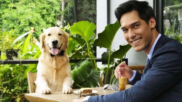 Ngopi Bareng, Ini Pose Richo Kyle dan Golden Retriever yang Bikin Gemas!