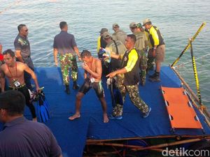 Perenang Penakluk Selat Sunda Tiba di Merak Setelah 10 Jam Berenang Perenang Penakluk Selat Sunda Tiba di Merak Setelah 10 Jam Berenang