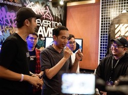 Bocoran Desain Jaket Denim Rp 4 Juta yang Dipesan Presiden Jokowi