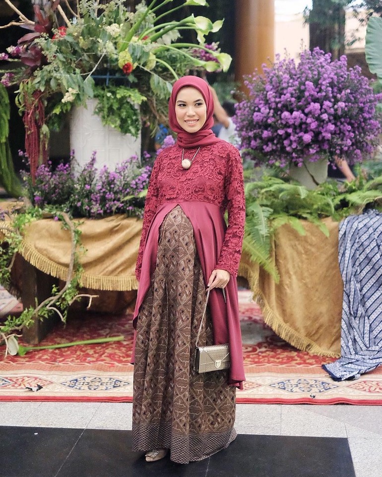 Model Baju Kebaya Muslim Untuk Ibu Hamil Info Seputar 