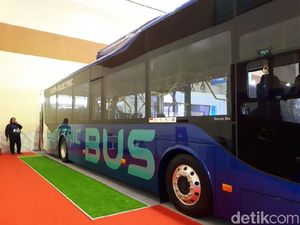 Bus Listrik Mobil Anak Bangsa Bakal Beroperasi di Bandara