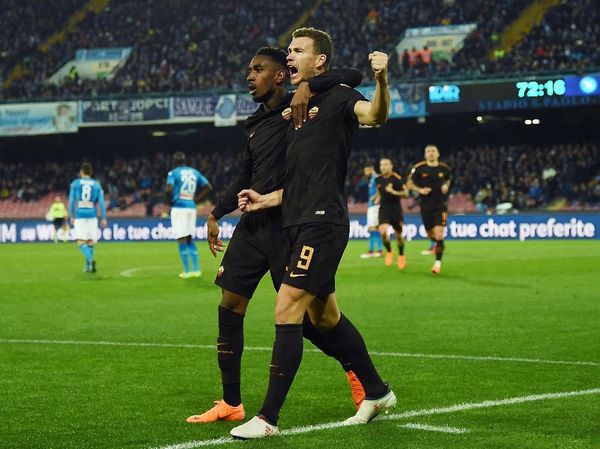 Foto: Serigala Roma Terkam Napoli