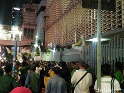 Menang Gugatan Lawan KPU, Massa PBB Teriak Takbir