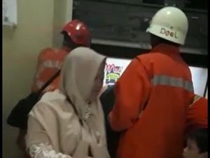 12 Orang Sempat Terjebak di Lift Mal Cijantung