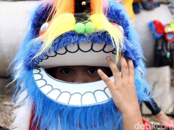 Cap Go Meh, Mainan Barongsai Laris Manis