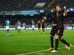Roma Sungkurkan Napoli 4-2