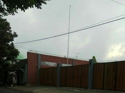 Bendera Merah Putih dan Palestina 1 Tiang di Blitar Telah Diturunkan