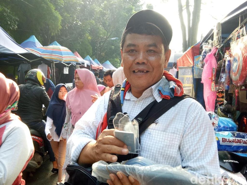 Awal Mula Mang Ade Bisa Sulap e-KTP Rusak Jadi Seperti Baru
