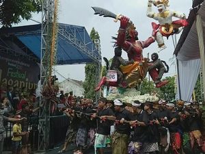 Kerukunan Umat Beragama di Festival Balaganjur Banyuwangi Kerukunan Umat Beragama di Festival Balaganjur Banyuwangi