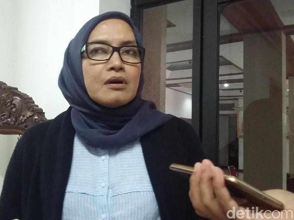 Belum Serahkan Legalisir Ijazah, Status JR Saragih-Ance Masih TMS Belum Serahkan Legalisir Ijazah, Status JR Saragih-Ance Masih TMS