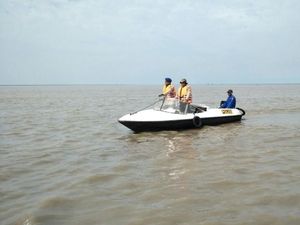 Nekat Melaut Saat Cuaca Buruk, Nelayan Pasuruan Hilang