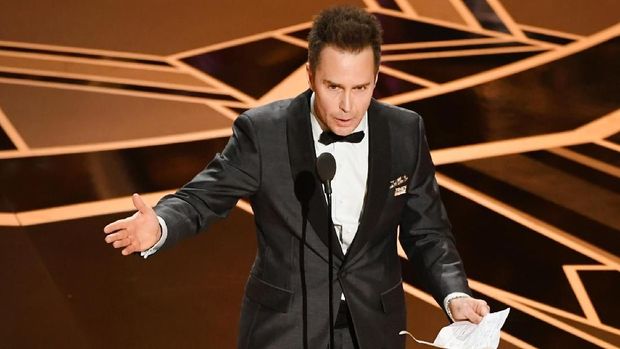 Sam Rockwell menjadi pemenang kategori Aktor Pendukung Terbaik dalam Oscar 2018.