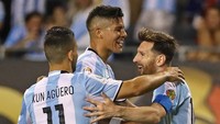 Sementara tiga pemain cuma menyumbang satu assist untuk Messi yakni Marcos Rojo di timnas Argentina, serta Alexander Hleb dan Alex Song di Barcelona. Total ada 19 pemain yang sudah menyumbang assist untuk Messi. (Foto: Jonathan Daniel/Getty Images)
