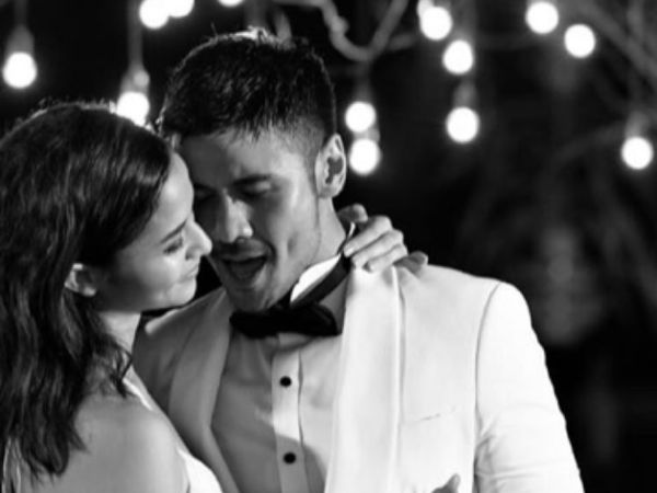 Mesra dan Lucunya Chicco & Putri Marino di Kamar