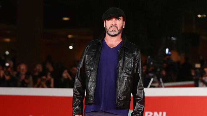 ROME, ITALY - OCTOBER 19: Eric Cantona walks the red carpet for Mad Kings during the 10th Rome Film Fest at Auditorium Parco Della Musica on October 19, 2015 in Rome, Italy. (Photo by Vittorio Zunino Celotto/Getty Images)