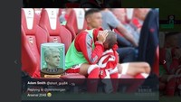 Keputusan Arsenal terus memberi kepercayaan pada Arsene Wenger juga diolok. (Foto: dok.Twitter)