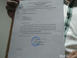 Polemik Cadar di UIN Yogya, Kemenag: Diserahkan kepada Rektor Polemik Cadar di UIN Yogya, Kemenag: Diserahkan kepada Rektor
