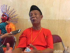 Cerita Perajin yang Pernah Bikin Ondel-ondel Mirip Wajah Foke Cerita Perajin yang Pernah Bikin Ondel-ondel Mirip Wajah Foke