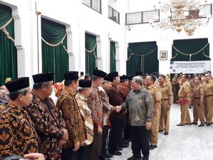 Gubernur Aher Titip Pendidikan Karakter ke Dewan Pengurus Pendidikan