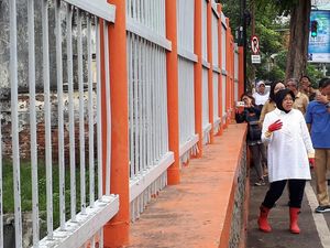 Pasca Eks Dirut PD Pasar Jadi Tersangka, Risma Janji Lebih Teliti