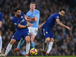 Drinkwater Soal Parkir Bus Chelsea Lawan City