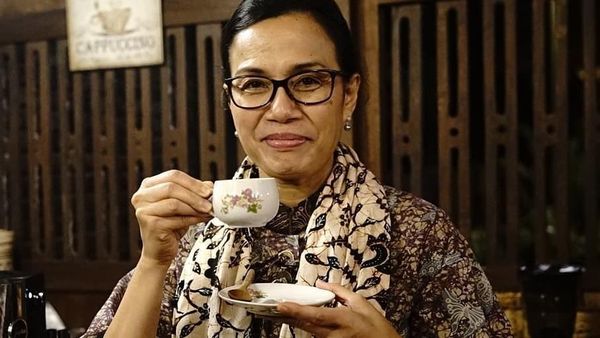 Ke Banyuwangi, Sri Mulyani Cicip Kopi Osing dan Durian Merah yang Tersohor