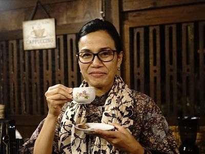 Ke Banyuwangi, Sri Mulyani Cicip Kopi Osing dan Durian Merah yang Tersohor